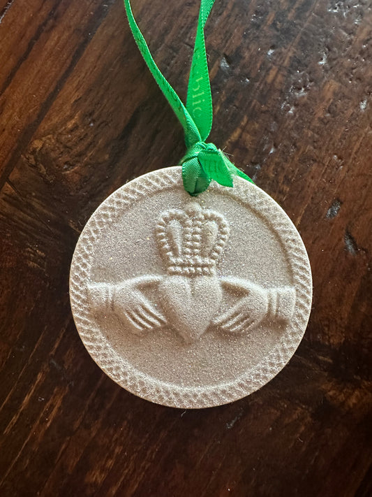 Celtic Claddagh Sand Ornament
